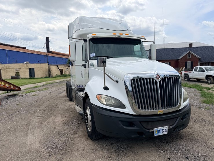 2014-international-prostar-image-21