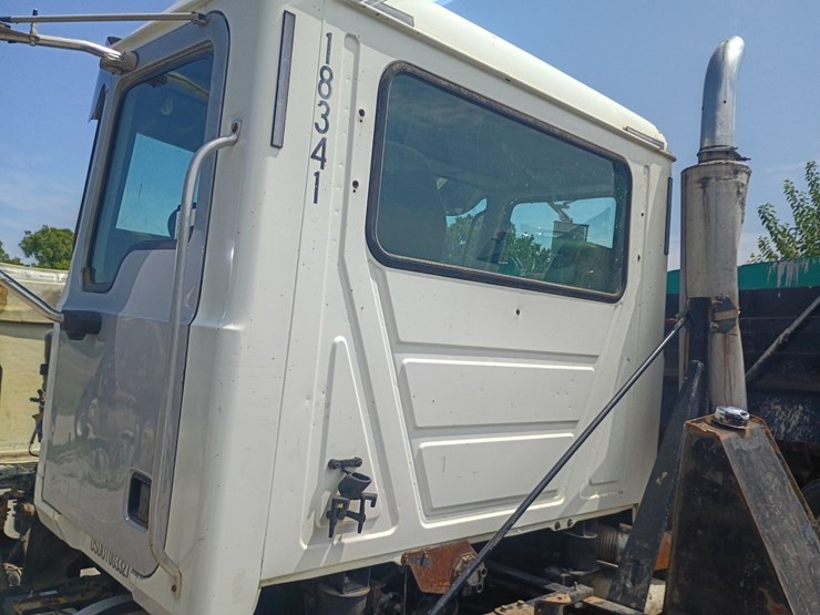 2007-mack-chn613-image-70