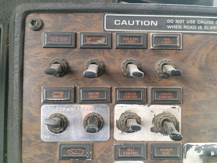 1995-kenworth-t600-image-51