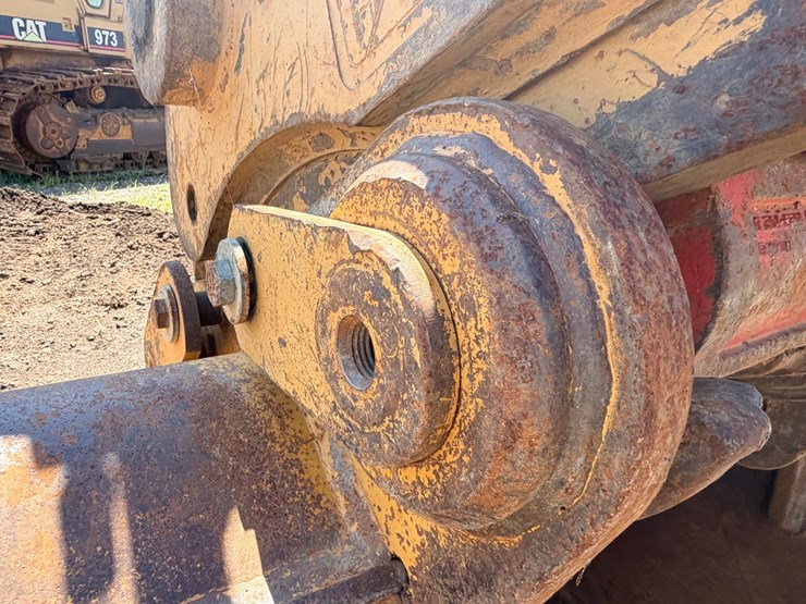 2010-caterpillar-328d-image-147