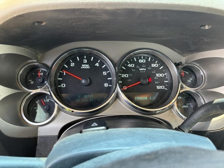 2012-gmc-sierra-2500-image-19