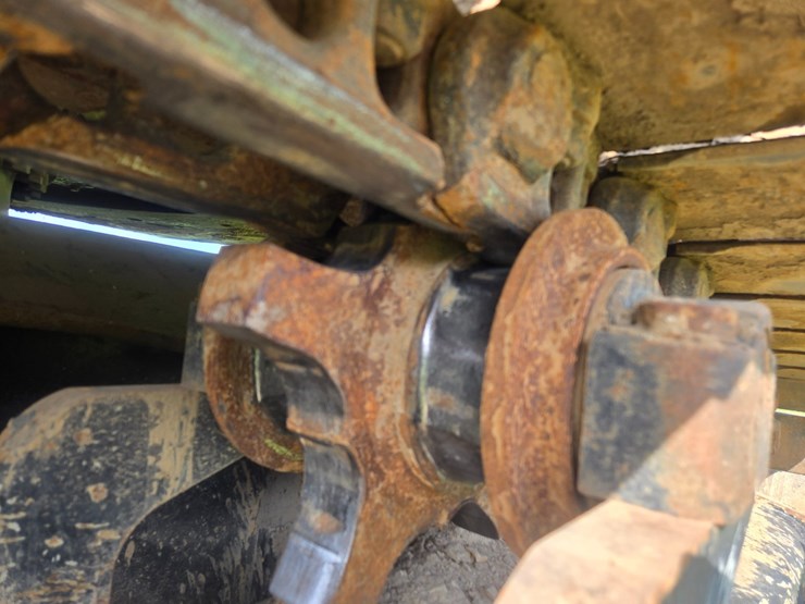 2015-caterpillar-521b-image-62