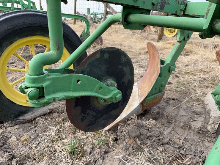 john-deere-no.-44-pull-type-two-bottom-plow-image-17