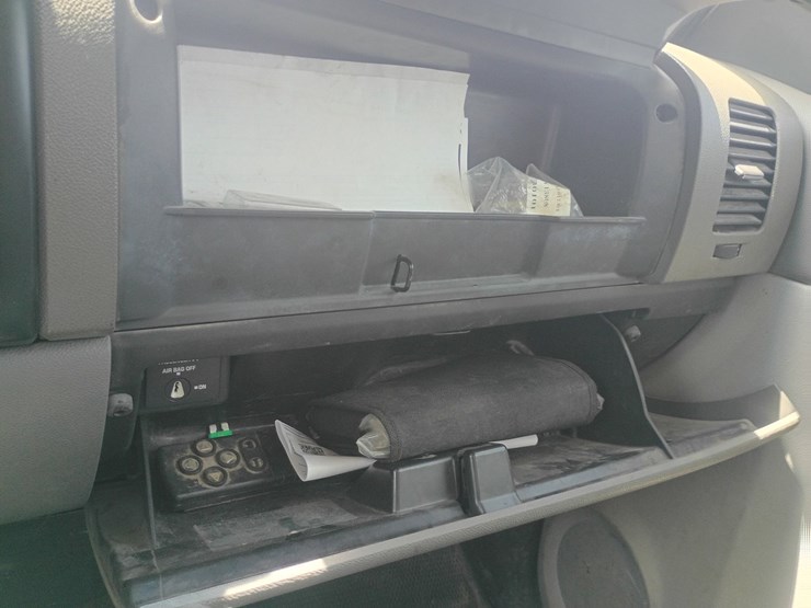 2008-chevrolet-silverado-3500-image-41