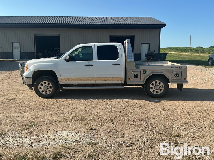 2012-gmc-sierra-2500-image-8
