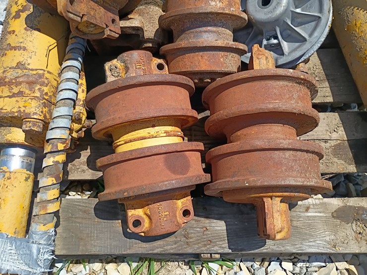 #24826-•-dozer-parts-image-5