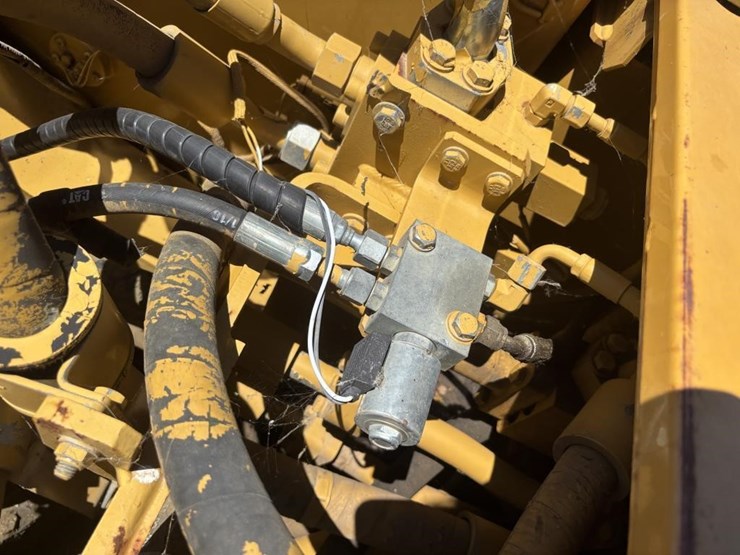 caterpillar-345c-image-63