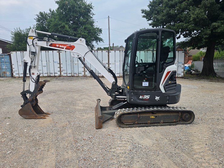 2022-bobcat-e35-image-6