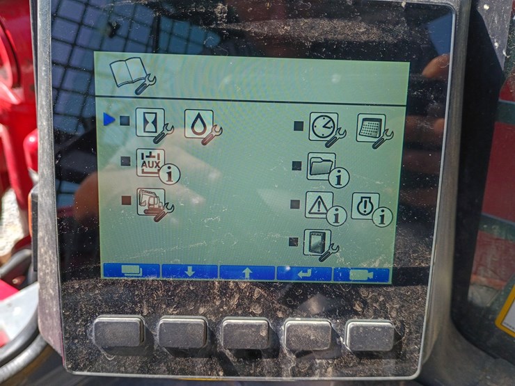 2023-takeuchi-tl10v2-image-33