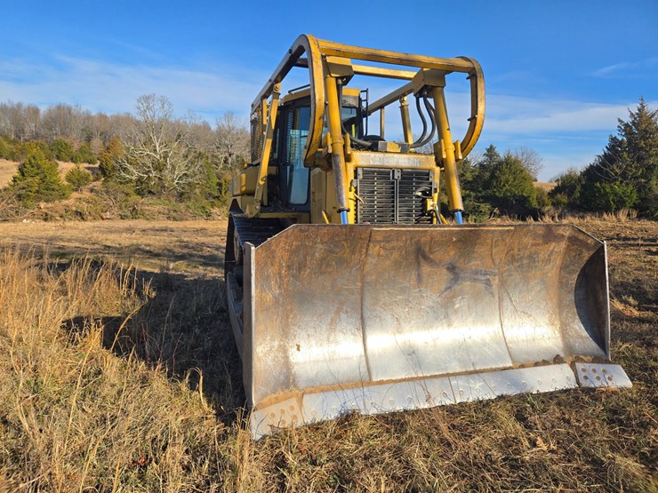 2002-caterpillar-d6r-image-24