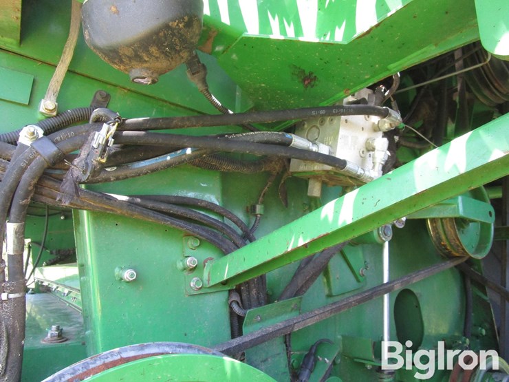 2013-john-deere-s670-image-11
