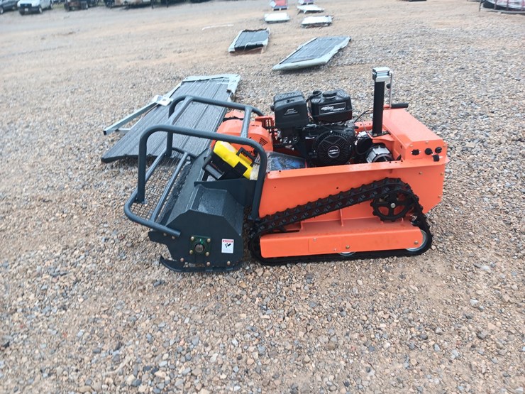 #l75-009-•-future-remote-control-lawn-mower-image-2