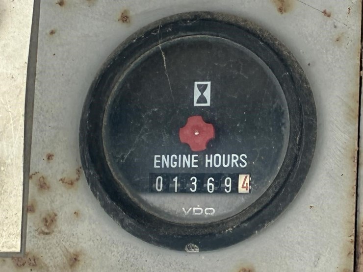 2002-workhorse-p42-image-14