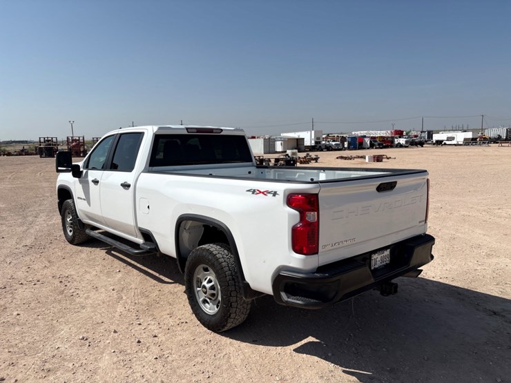 2024-chevrolet-silverado-2500hd-image-4