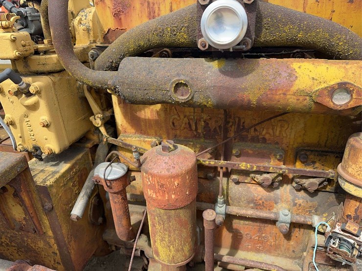 caterpillar-d2-image-12