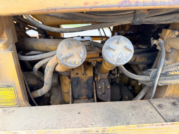 1985-caterpillar-963-image-44