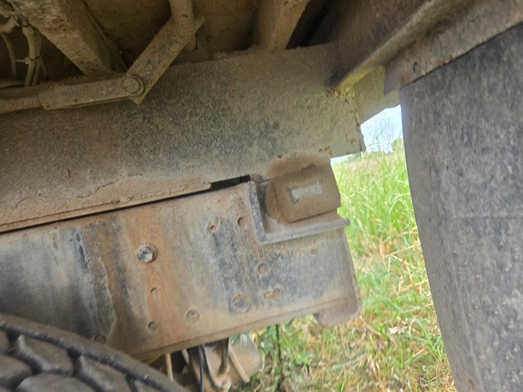 2005-international-9400i-image-93