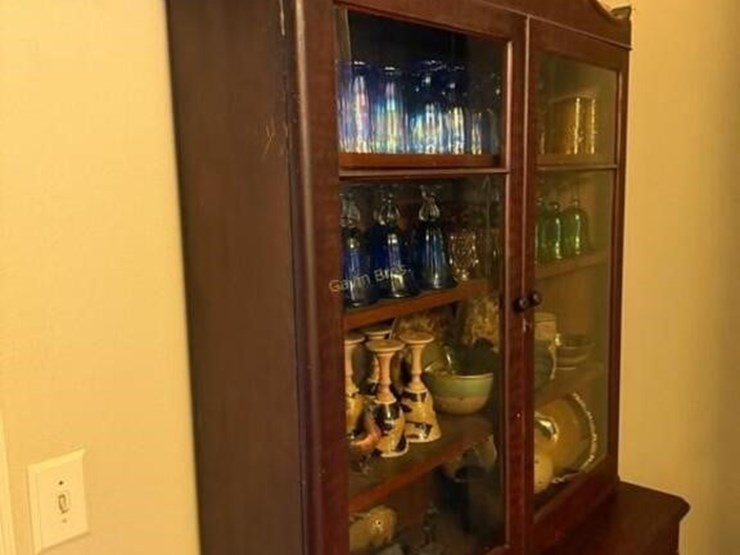 wood-glass-door-cabinet-image-3