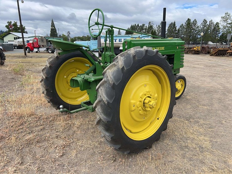 john-deere-h-image-5