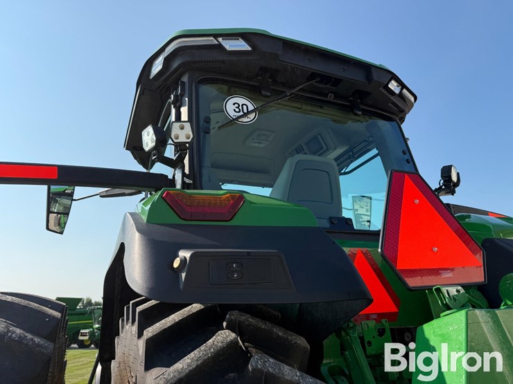 2025-john-deere-8r-340-image-16
