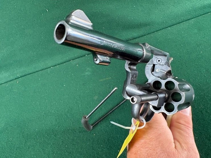 smith-&-wesson-38-s&w-spl-revolver-image-15