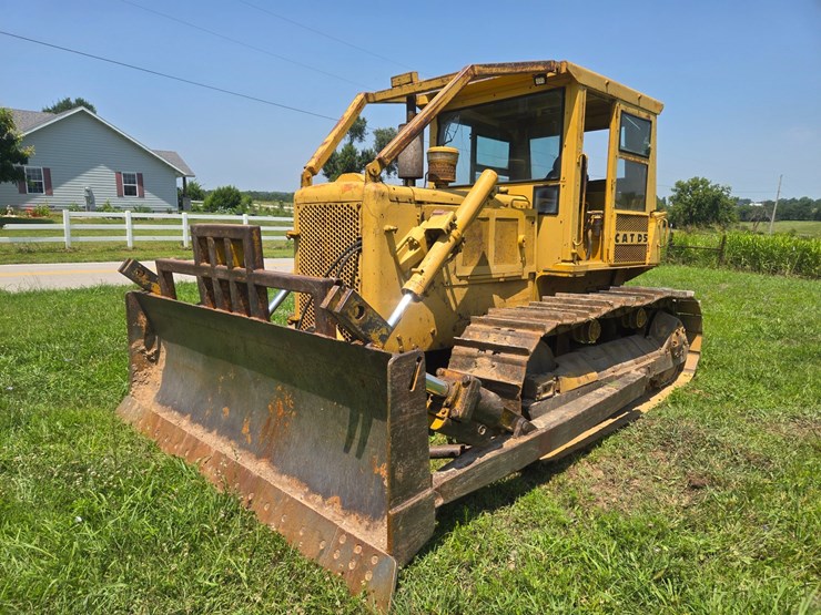 caterpillar-d5-image-2