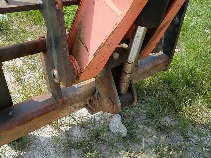 2004-jlg-g6-42a-image-44