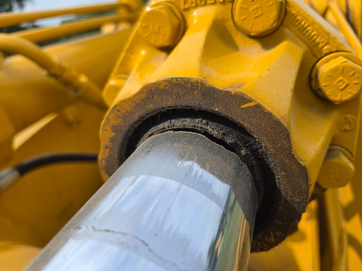 1983-caterpillar-973-image-145