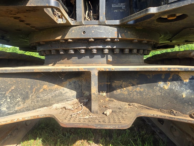 2015-caterpillar-521b-image-113