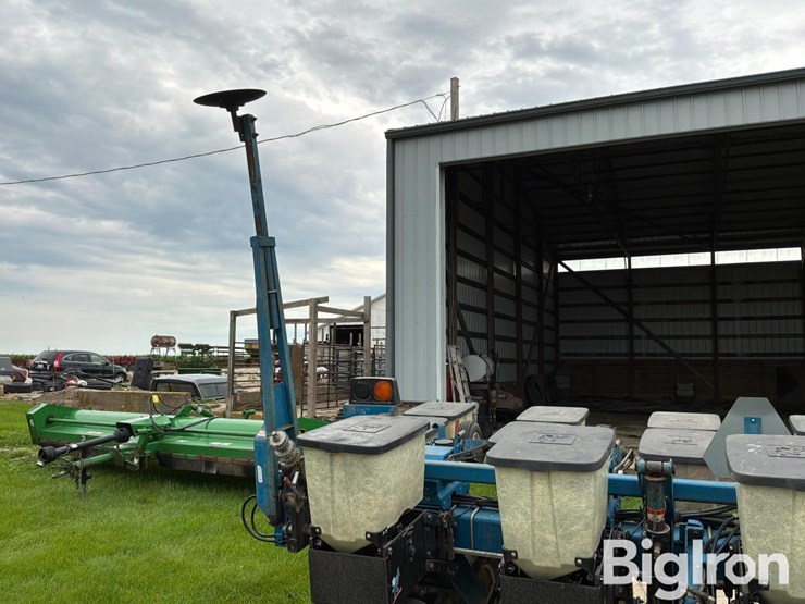 2000-kinze-2000-image-12
