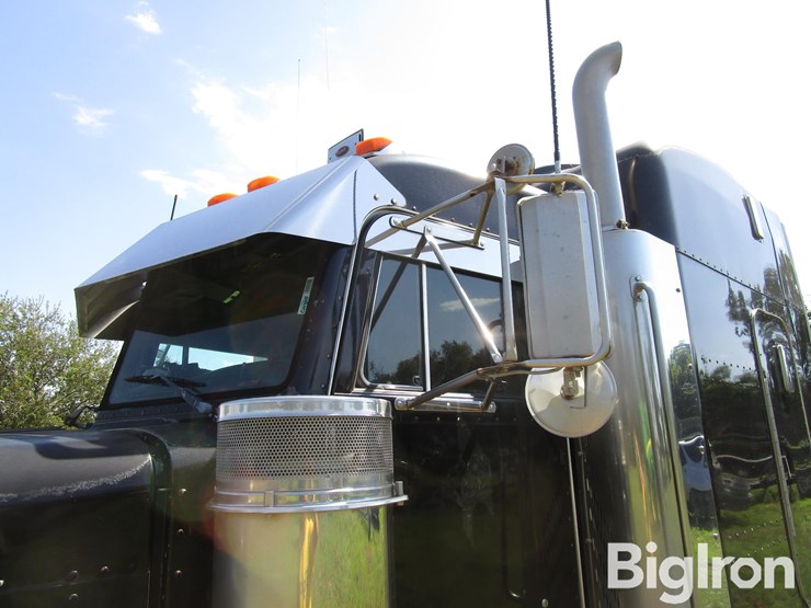 2004-peterbilt-379-image-18