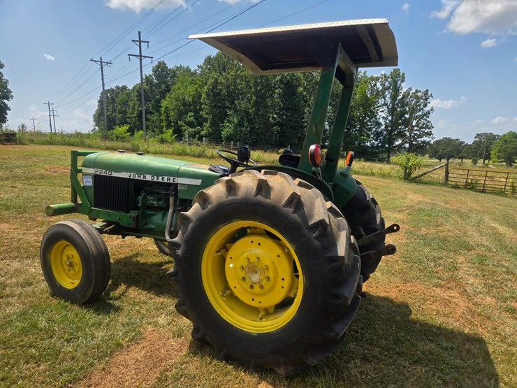 john-deere-2240-image-5