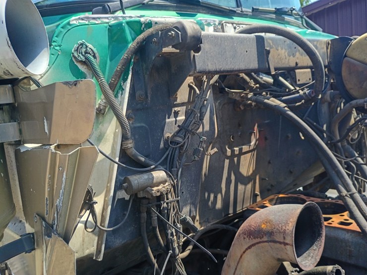 1997-mack-rd688s-image-26