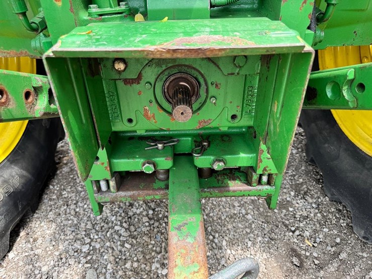 2010-john-deere-6430-image-17