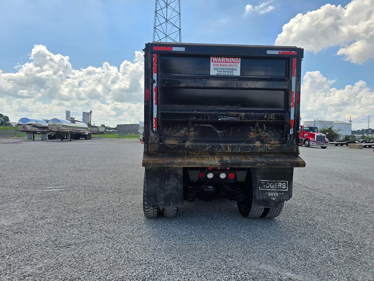 2015-kenworth-t800-image-13