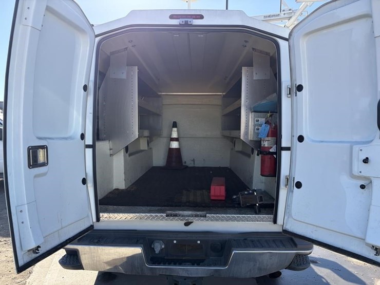2015-gmc-sierra-3500hd-image-13