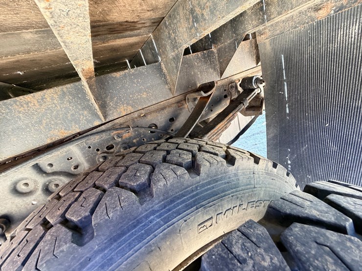 2003-ford-f550-image-65