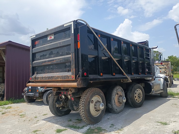2014-peterbilt-367-image-7