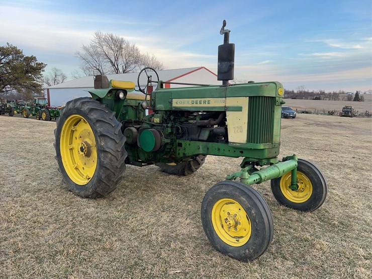 john-deere-720-image-7