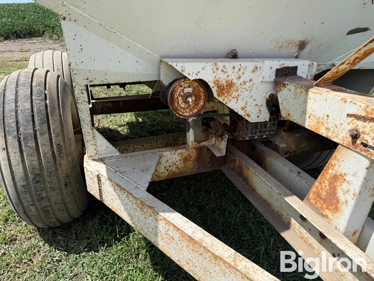 jt-pull-type-dry-fertilizer-spreader-image-19