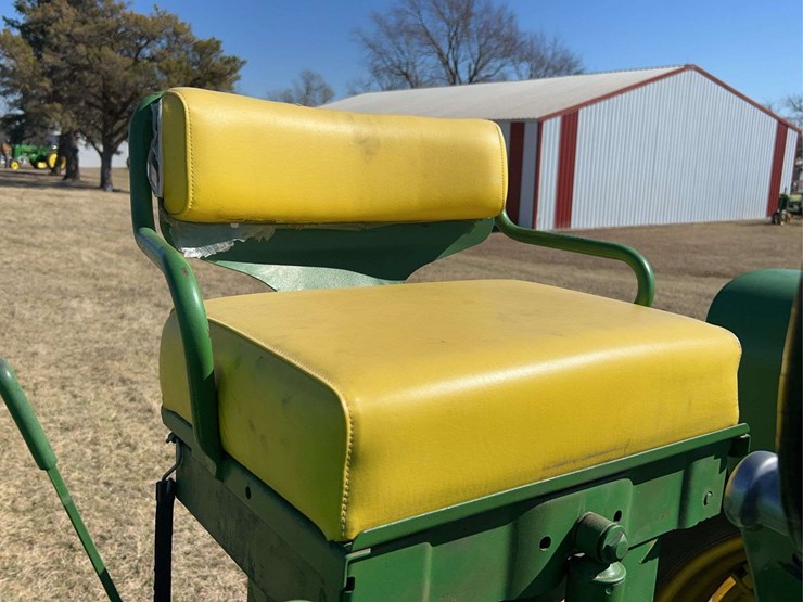 john-deere-620-image-39