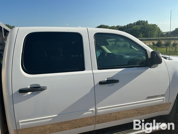2012-gmc-sierra-2500-image-20