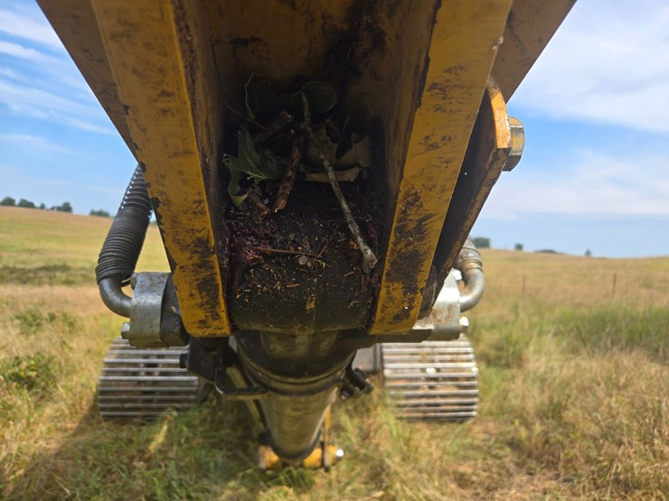 2019-caterpillar-320-image-109