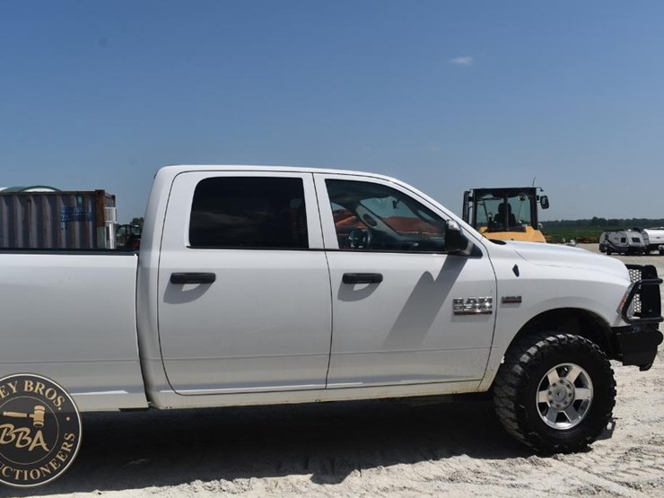 2018-ram-2500-hd-image-7