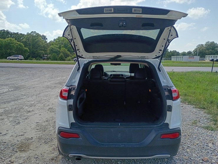 2014-jeep-cherokee-image-67