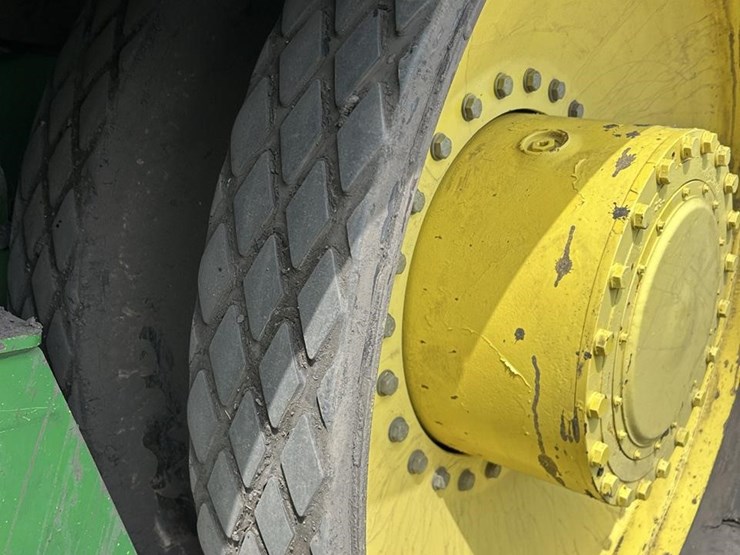 2000-john-deere-9400t-image-13