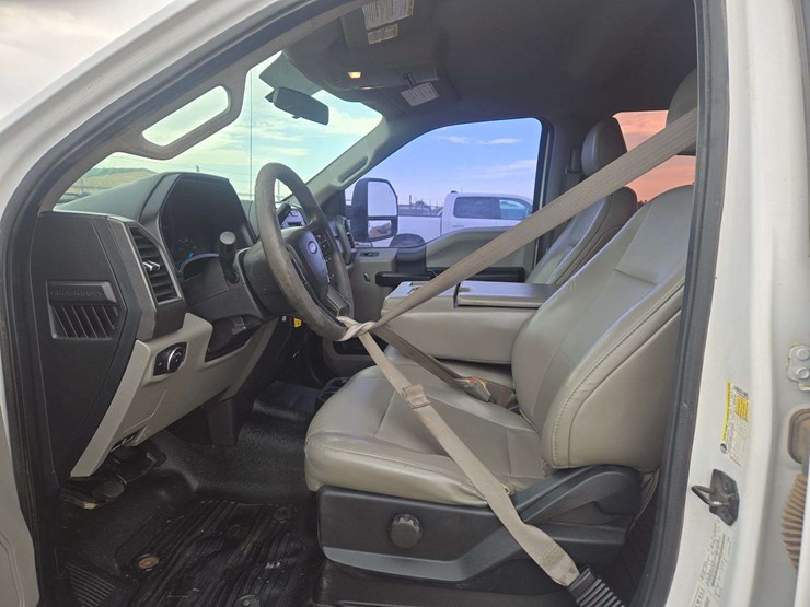 2017-ford-f250-image-13
