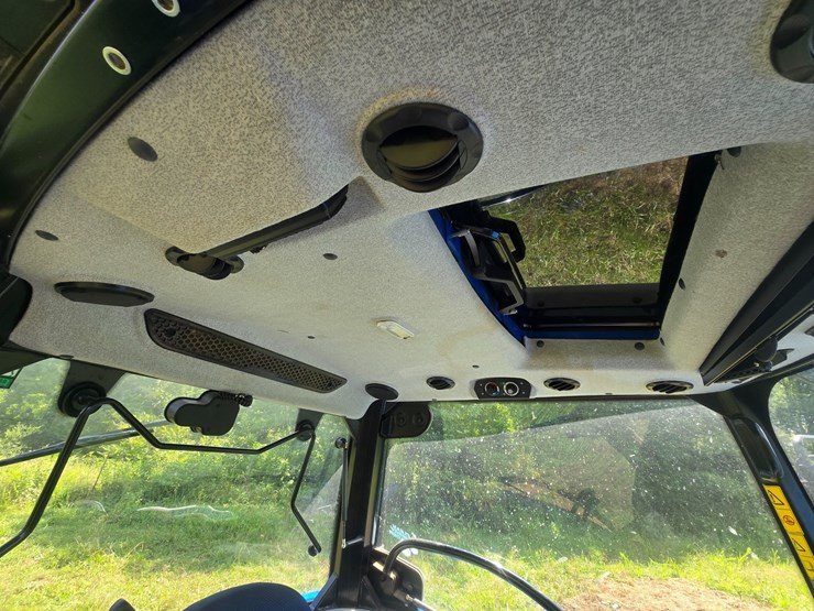 2021-new-holland-workmaster-65-image-31