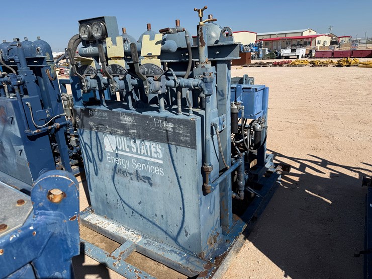 caterpillar-550-image-3