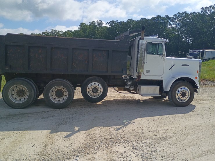#24861-•-1988-freightliner-flc-dump-truck-image-16